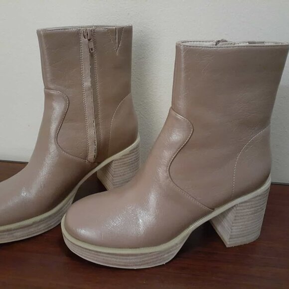 Oasis Society Chunky Heeled Ankle Boots - Picture 4 of 7